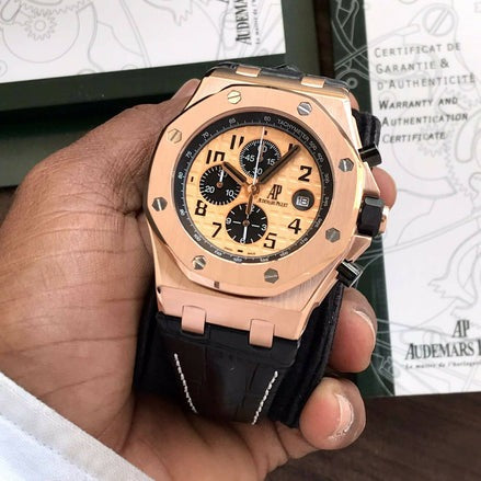 AM Piguet Royal Oak Offshore Chronograph’s Black Leather Strap Mens Watch